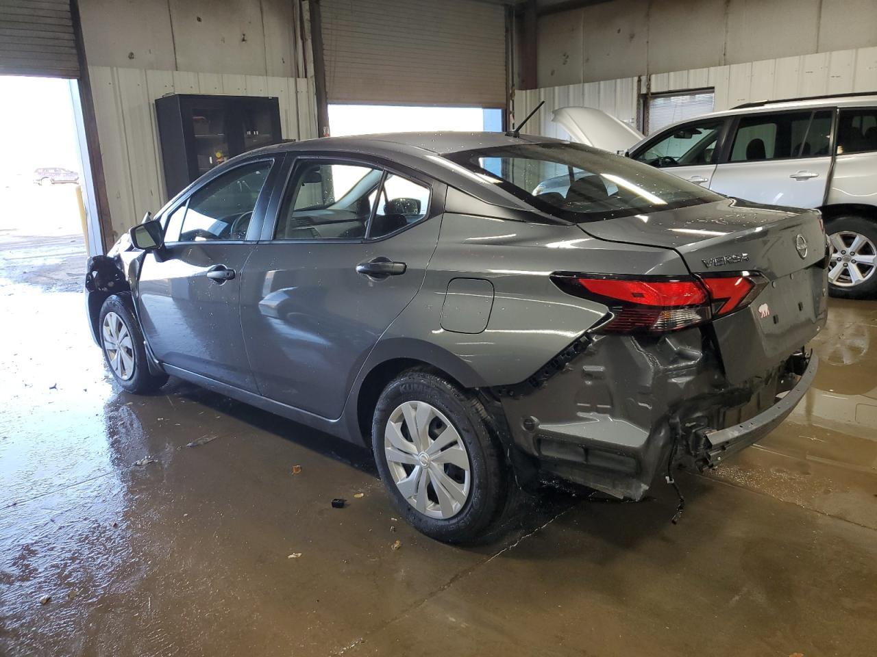 2025 Nissan Versa S - Фото 2