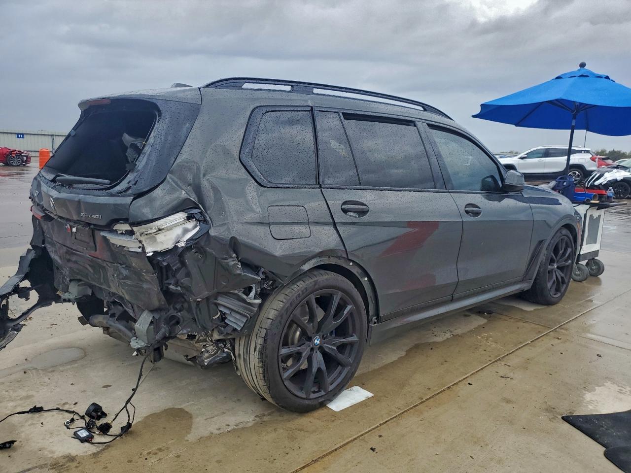 2024 BMW X7 xDrive40I - Image 3