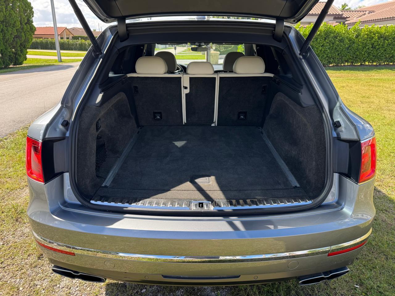 2019 Bentley Bentayga - Фото 6