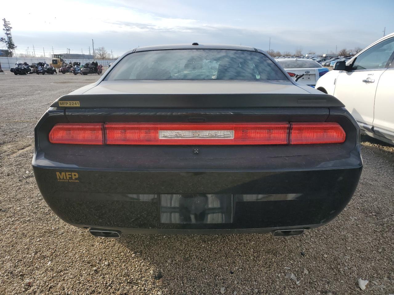 2014 Dodge Challenger Srt8 Core - Image 6