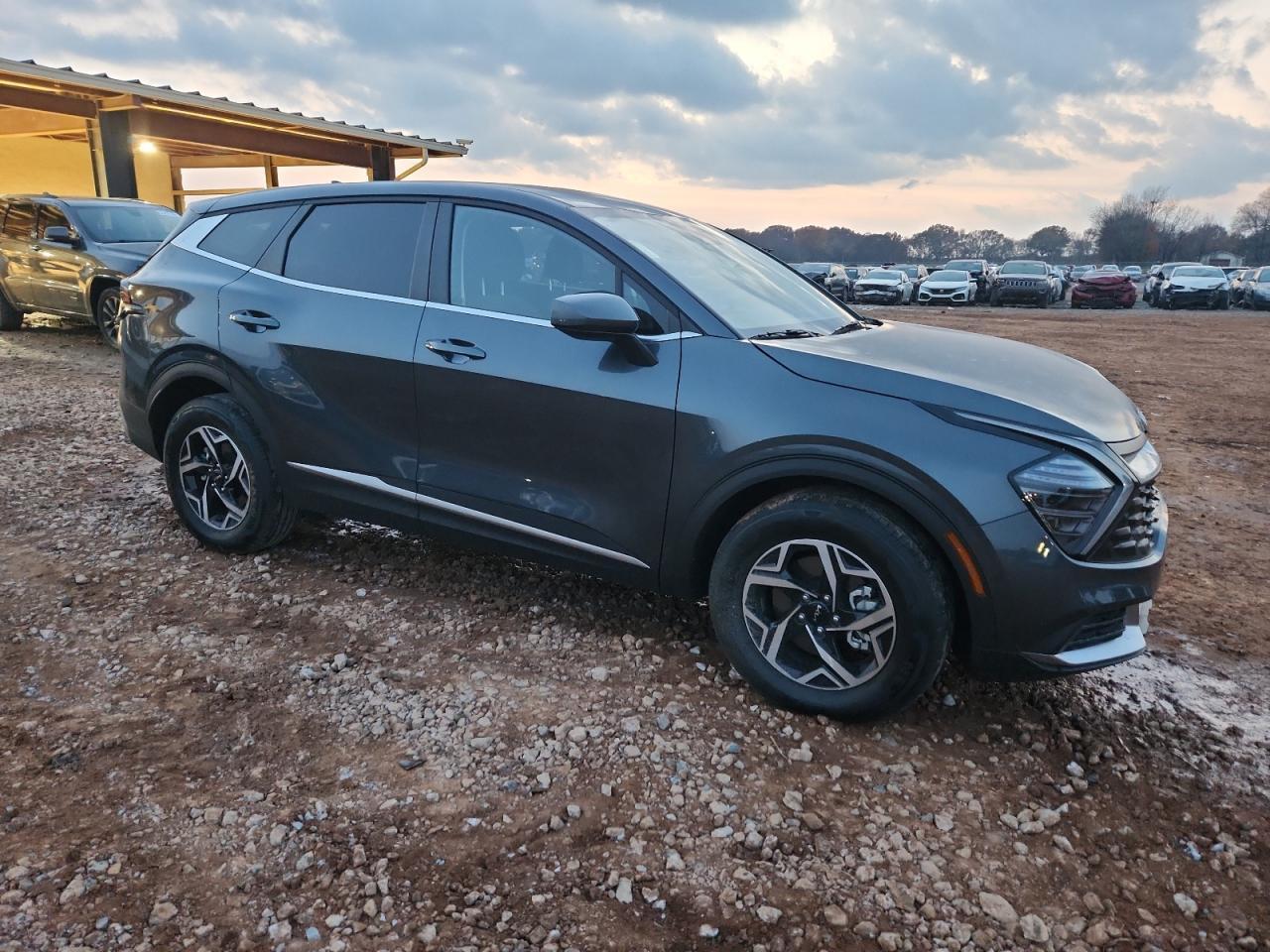 2024 Kia Sportage Lx - Image 4