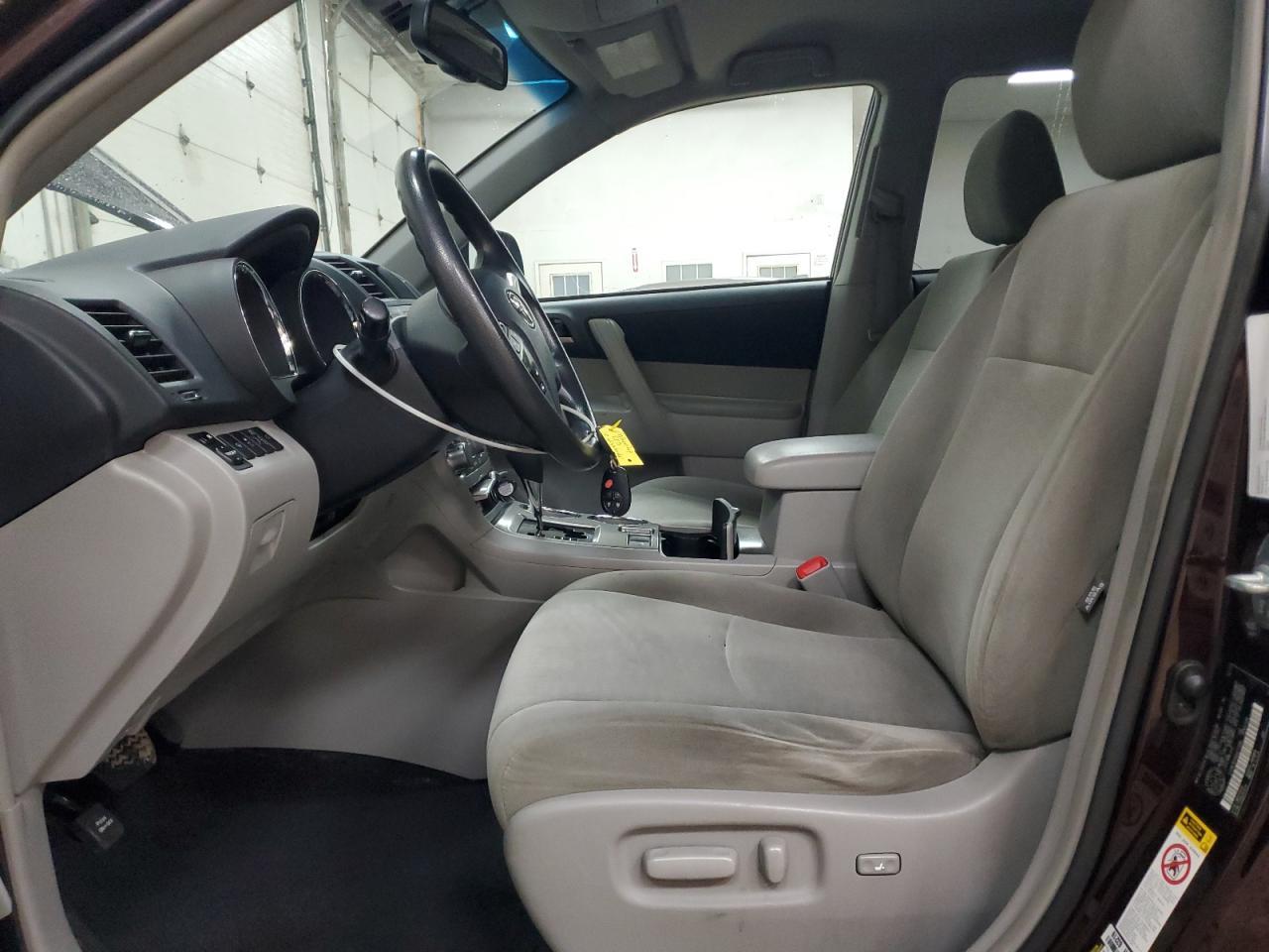 2013 Toyota Highlander Base - Фото 7
