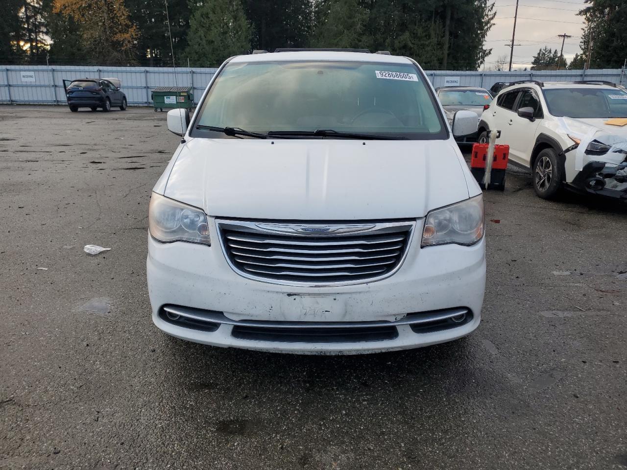 2014 Chrysler Town & Country Touring - Фото 5