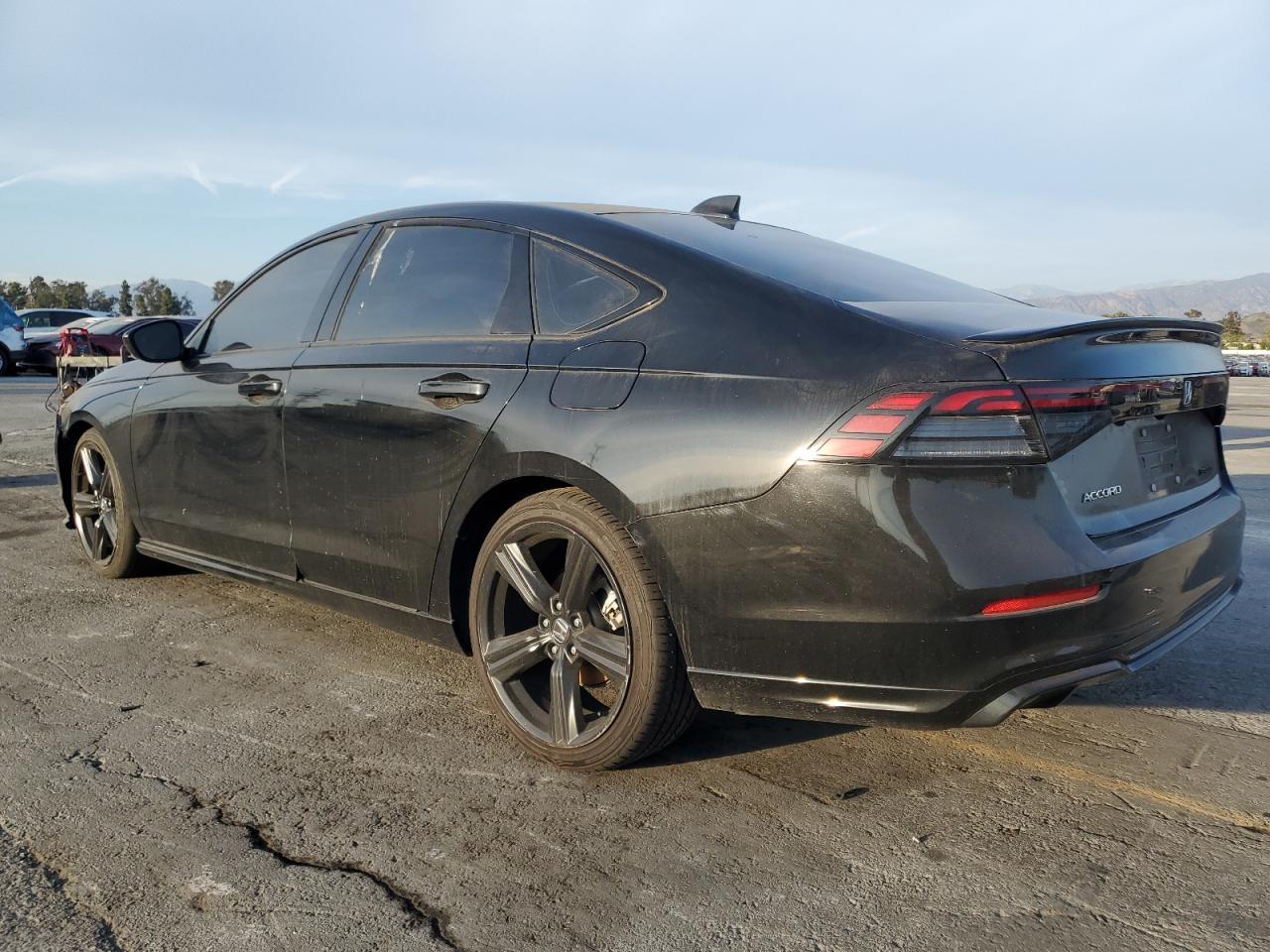 2023 Honda Accord Hybrid Sport-L - Image 2