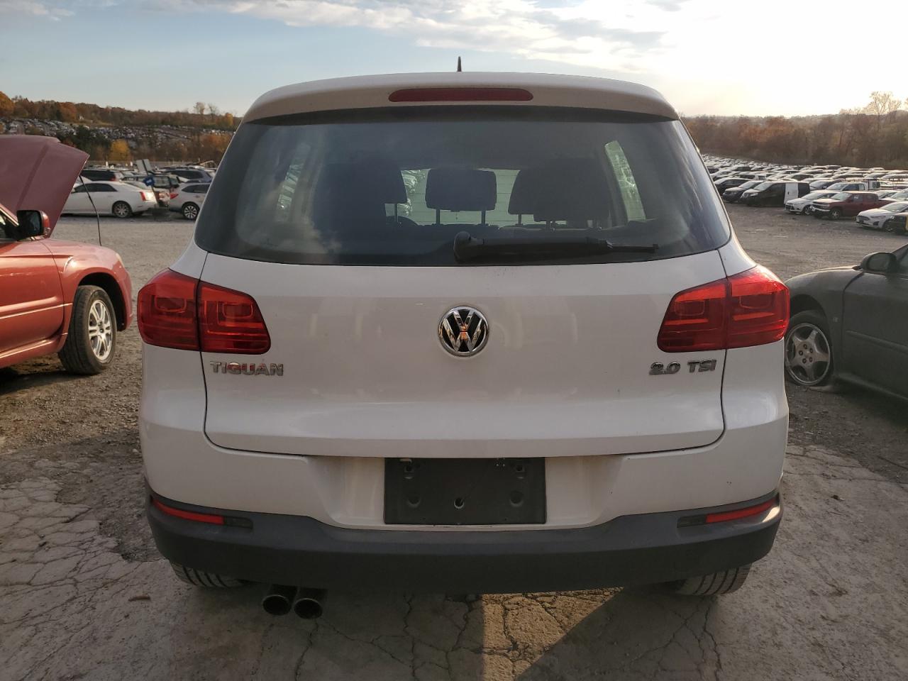 2012 Volkswagen Tiguan S - Фото 6