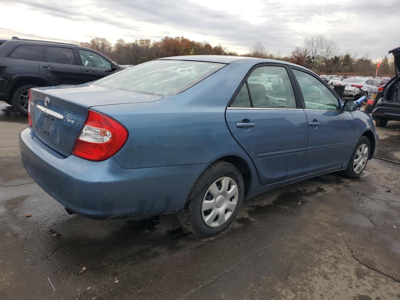 2003 Toyota Camry Le - Фото 3
