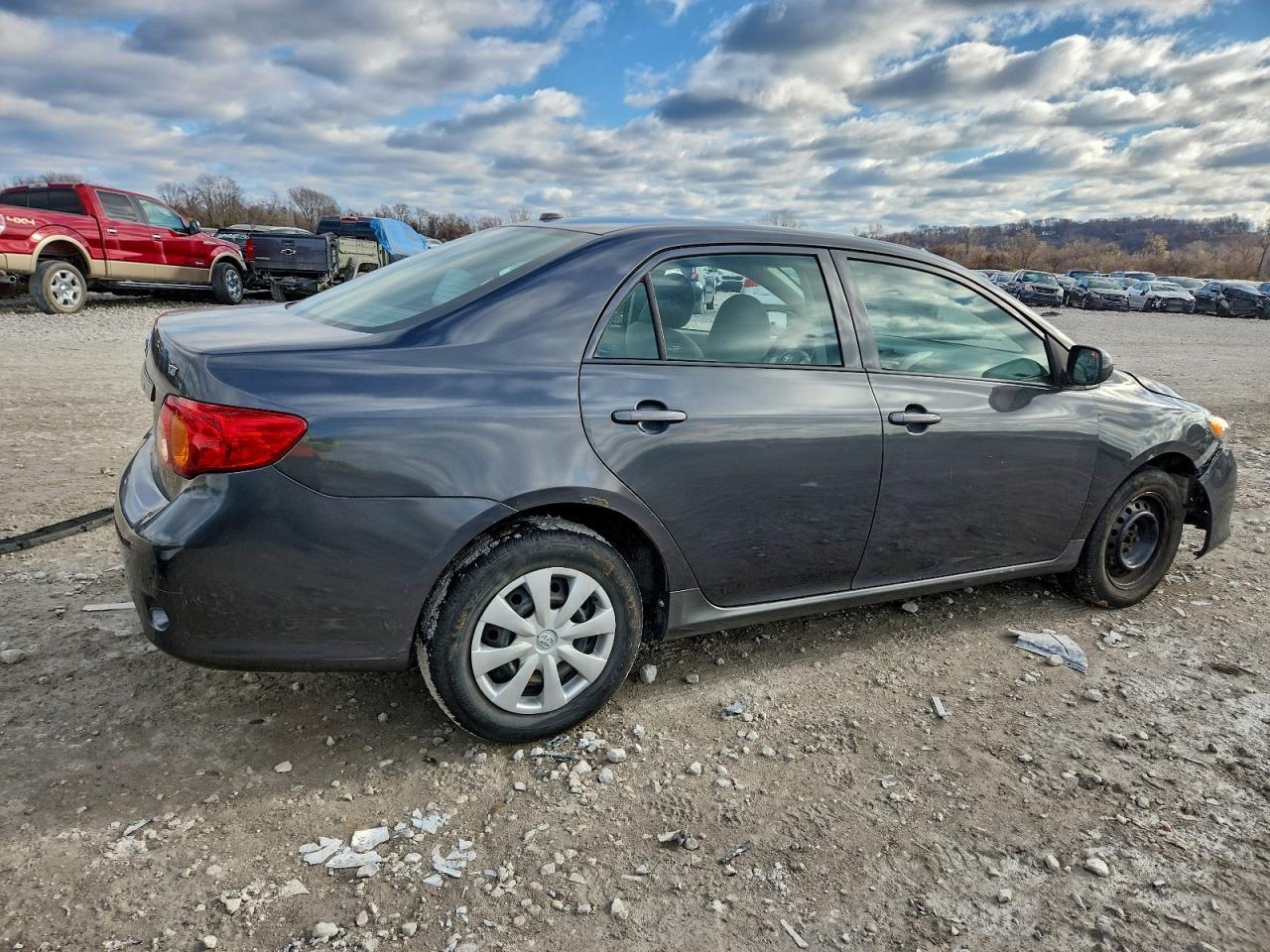 2010 Toyota Corolla Base - Фото 3