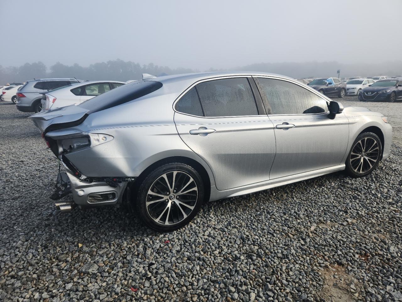 2019 Toyota Camry L - Фото 3