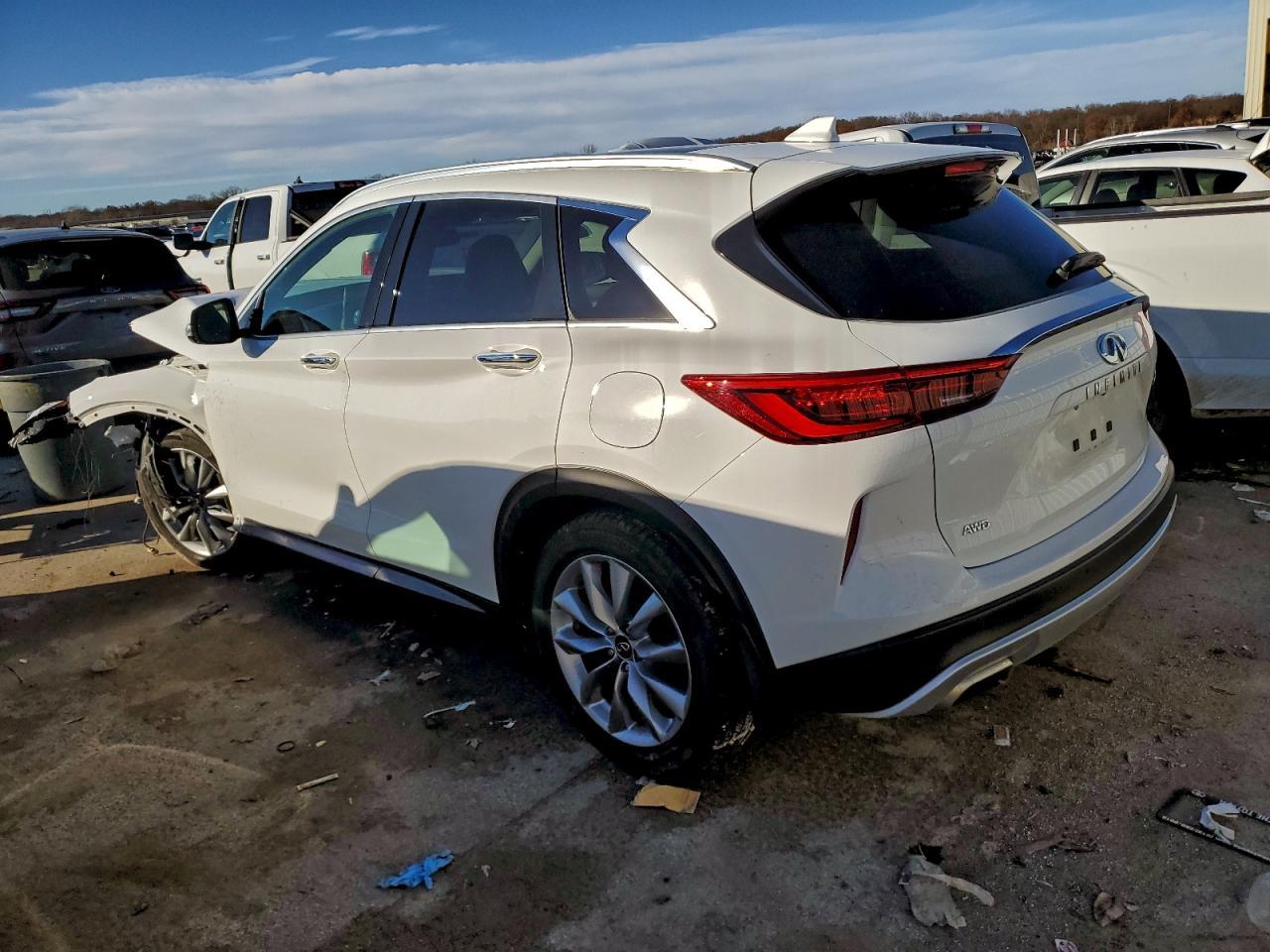 2021 Infiniti Qx50 Luxe - Image 2