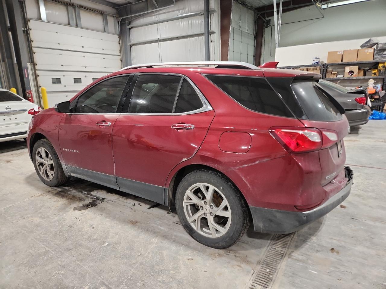 2018 Chevrolet Equinox Premier - Фото 2