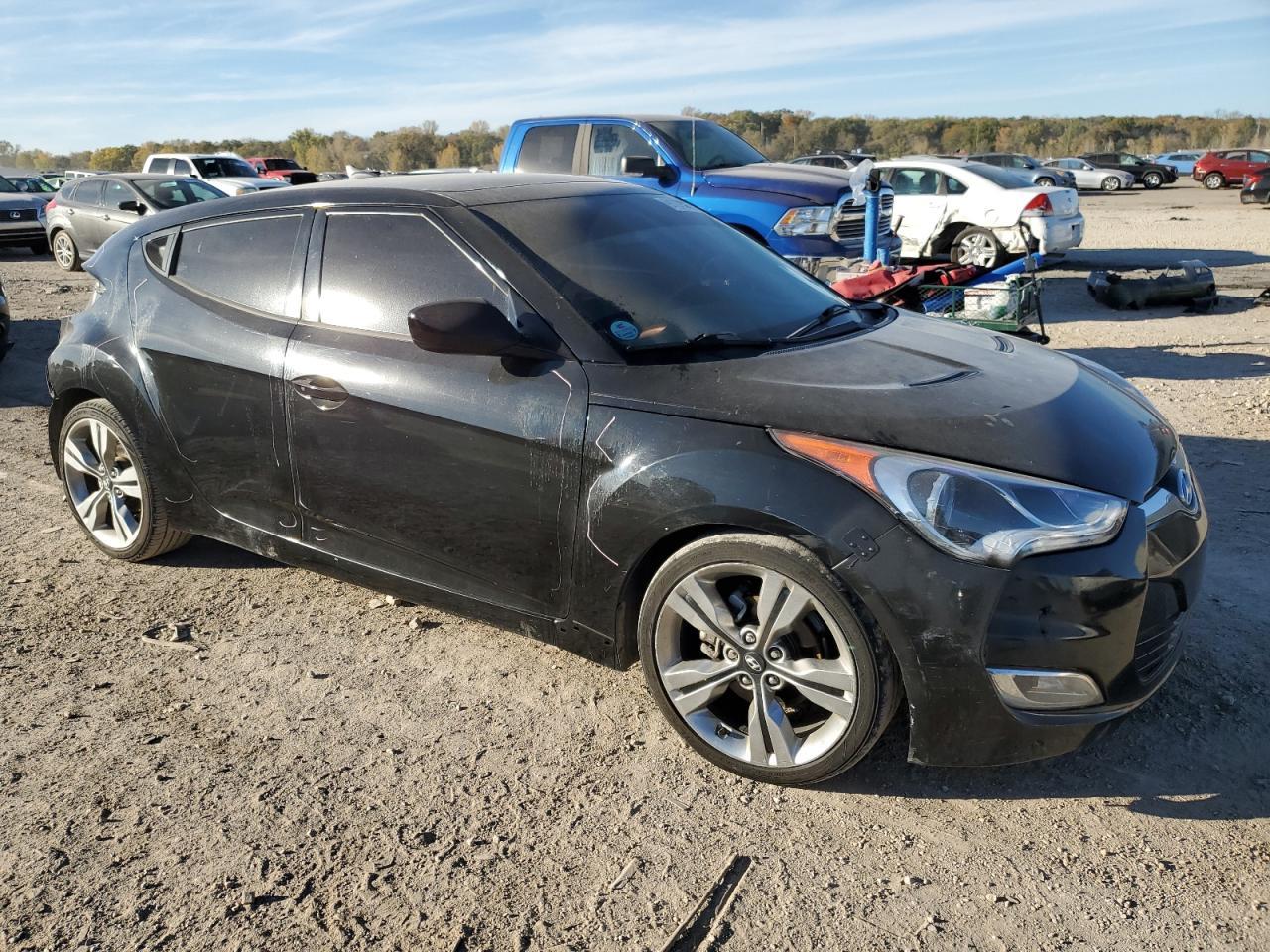 2012 Hyundai Veloster - Image 4