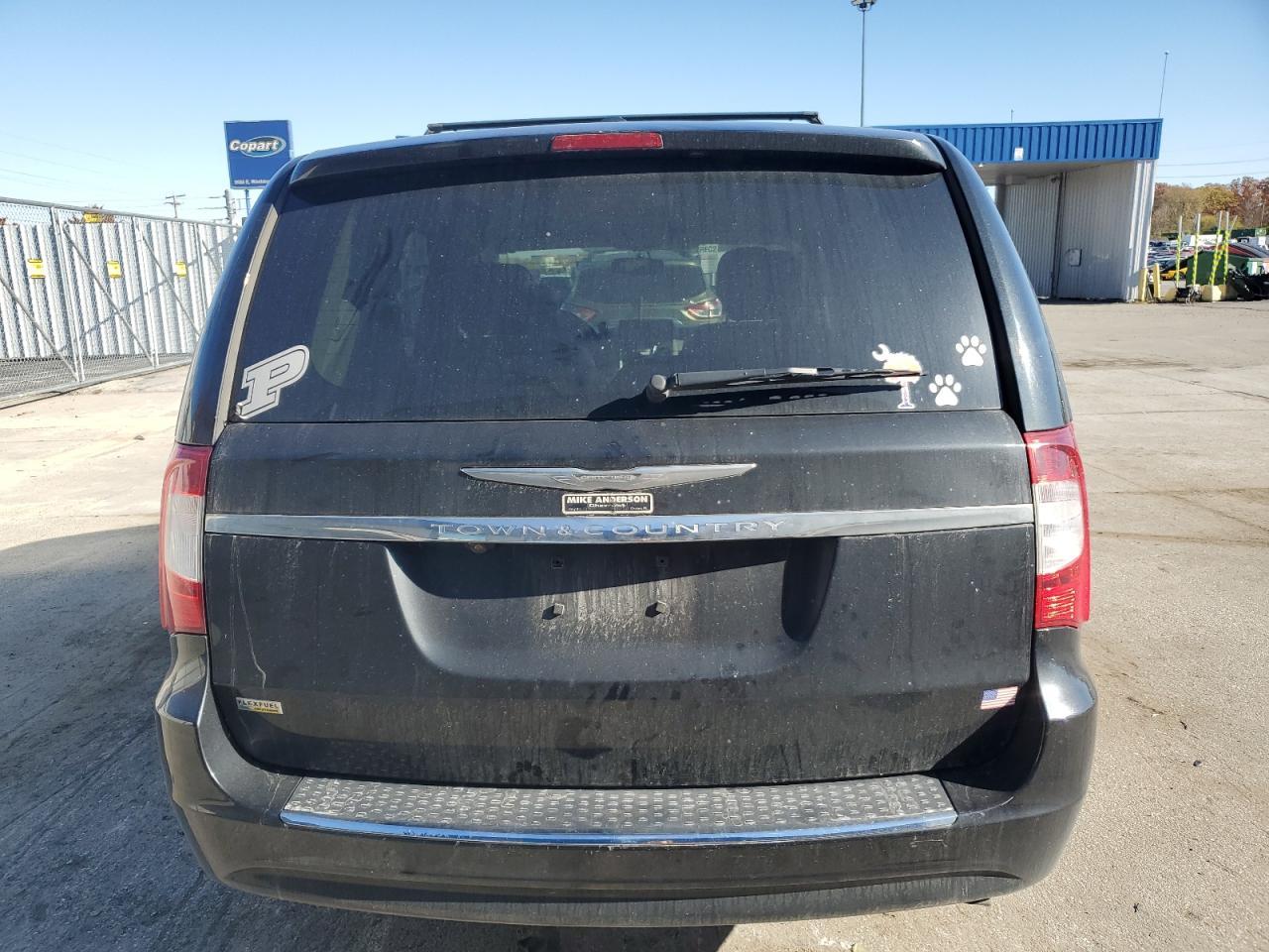 2014 Chrysler Town & Country Touring - Фото 6