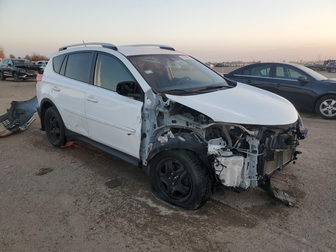 2014 Toyota Rav4 Le - Image 4