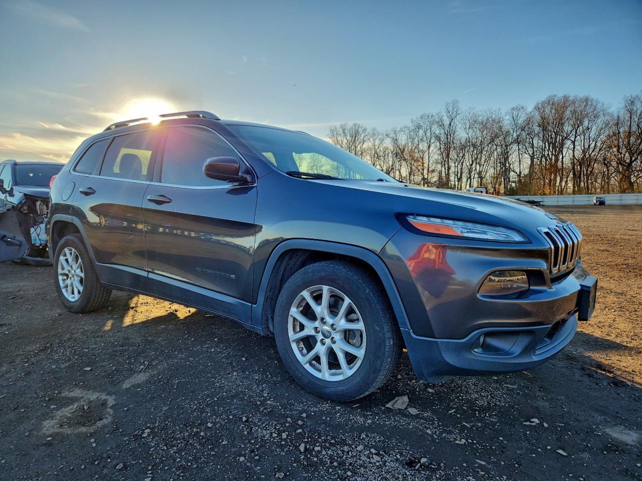 2015 Jeep Cherokee Latitude - Фото 4