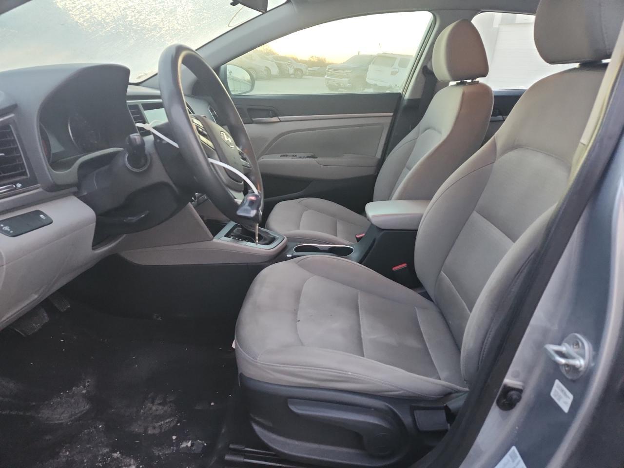 2017 Hyundai Elantra Se - Image 7