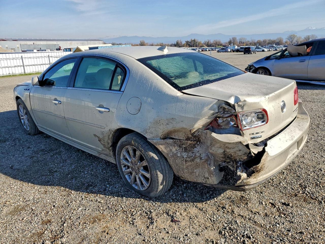 2010 Buick Lucerne Cxl - Image 2