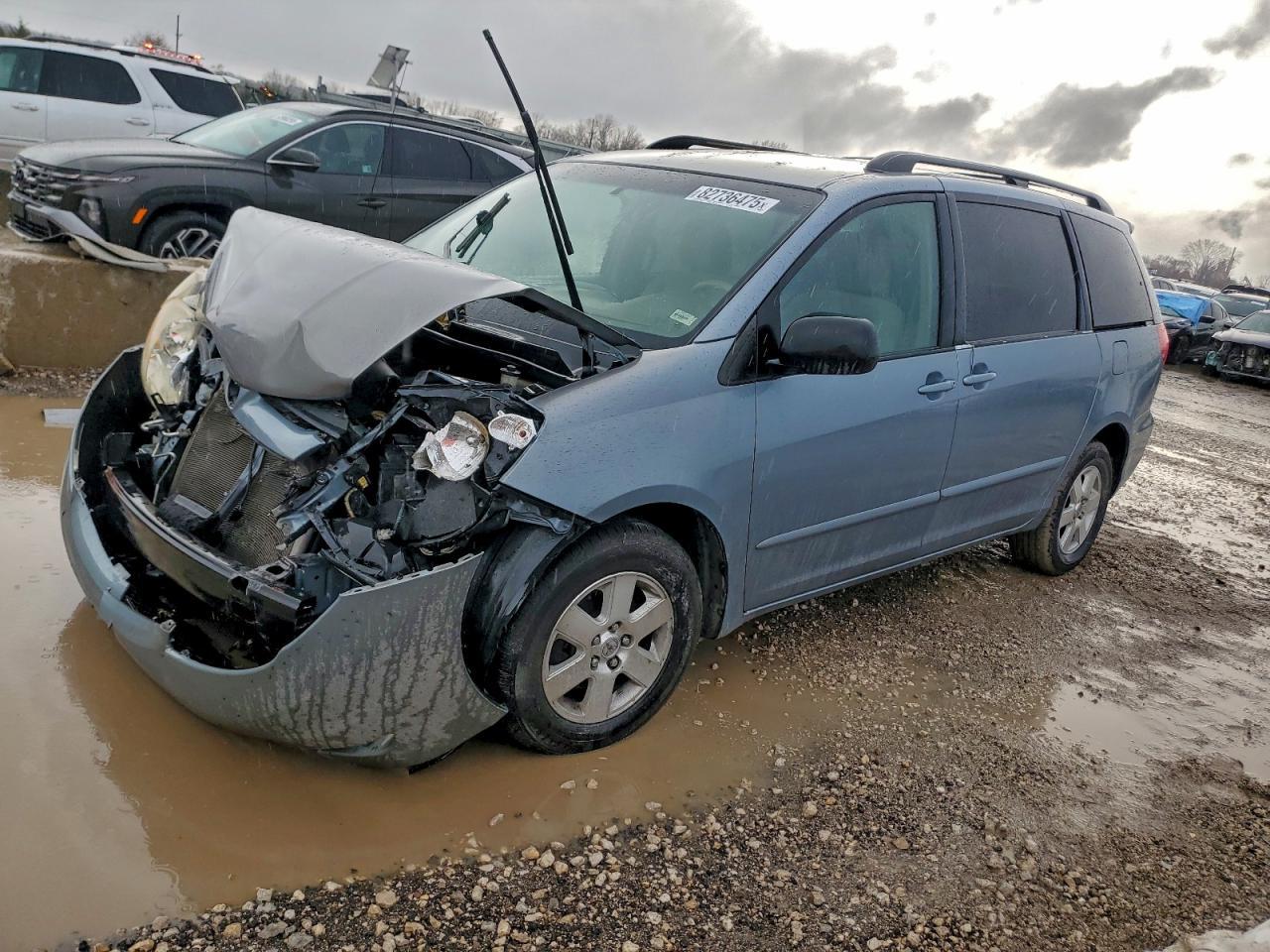 2010 Toyota Sienna Ce