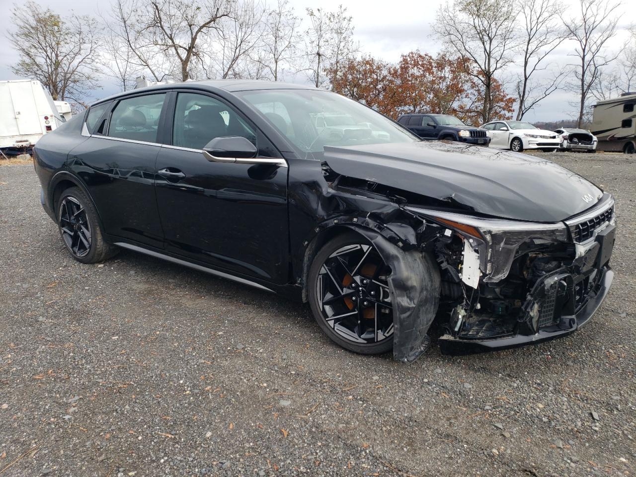 2025 Kia K4 Gt Line - Image 4