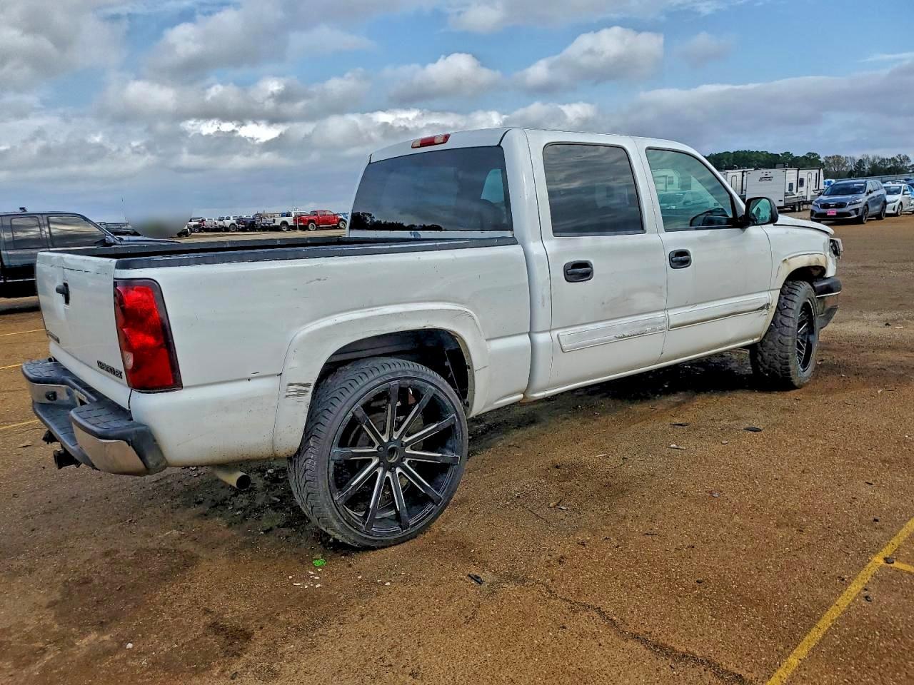 2005 Chevrolet Silverado K1500 - Фото 3