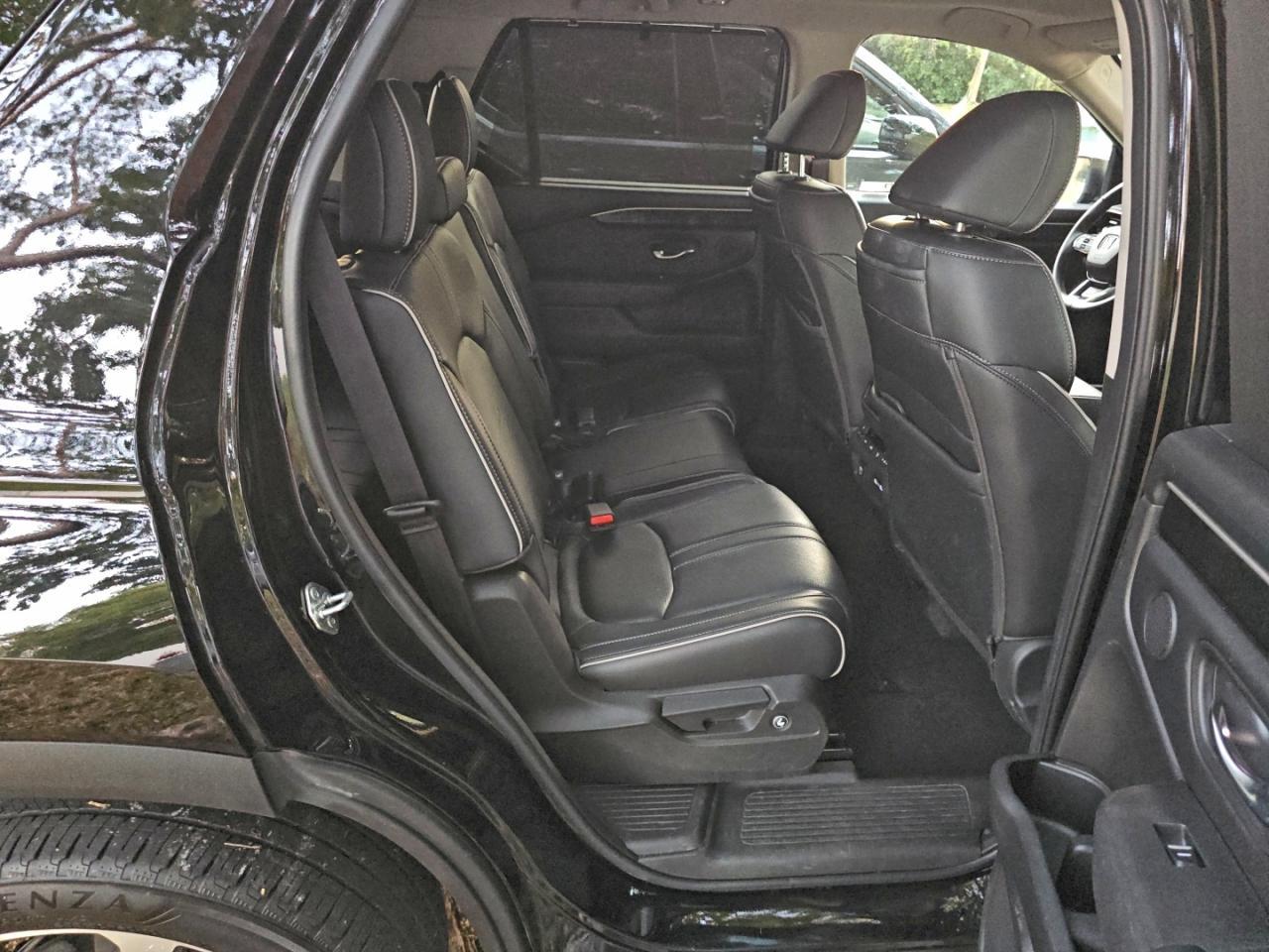 2023 Honda Pilot Elite - Image 6