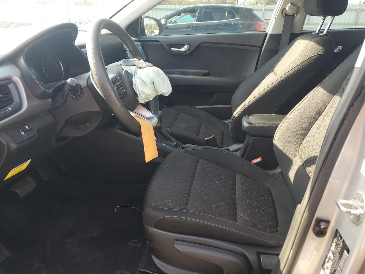 2023 Kia Rio S - Фото 7