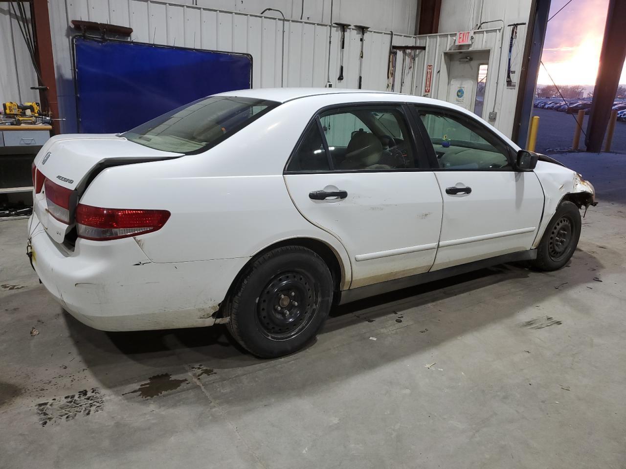 2004 Honda Accord Dx - Фото 3