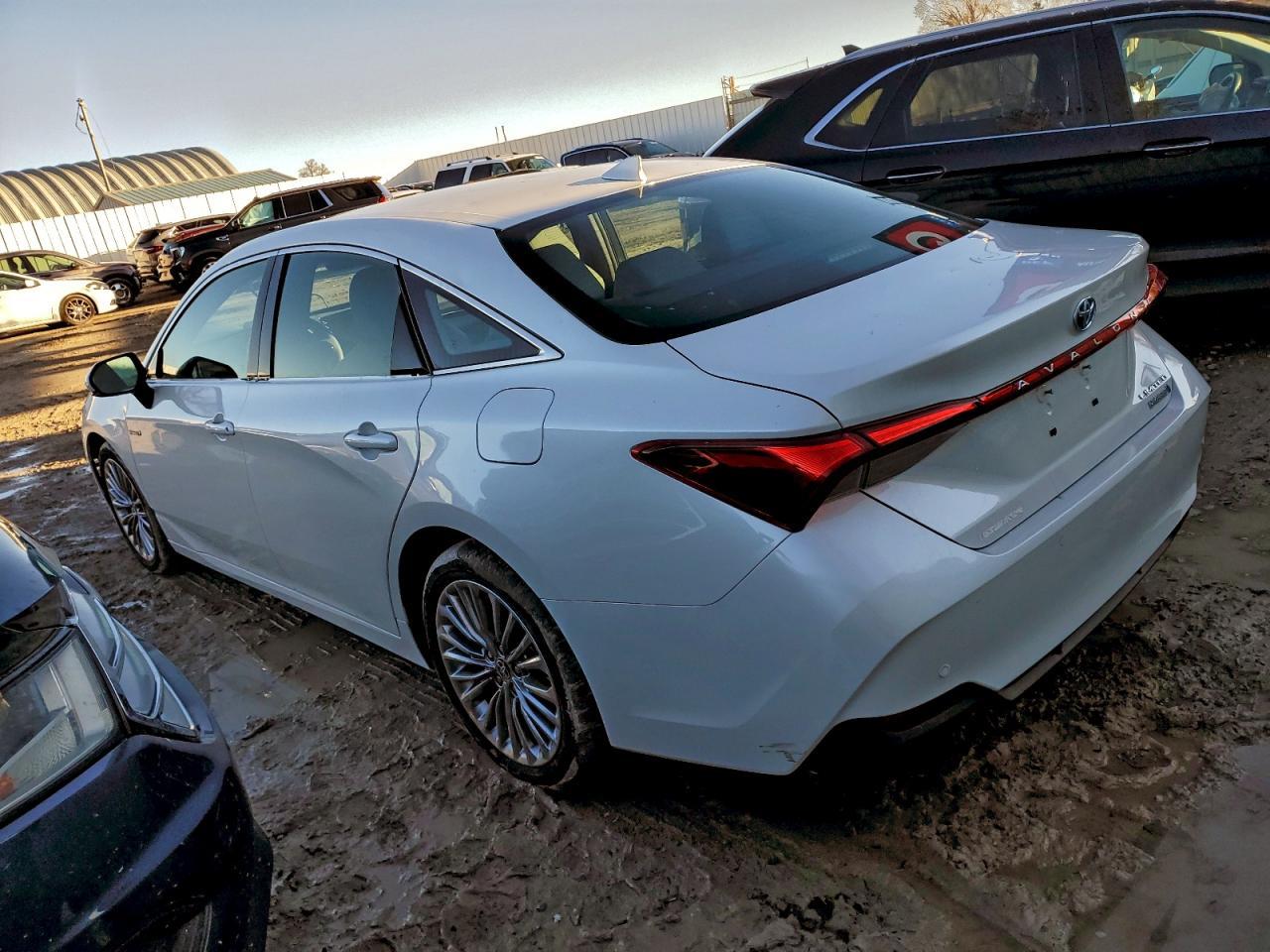 2021 Toyota Avalon Limited - Image 2