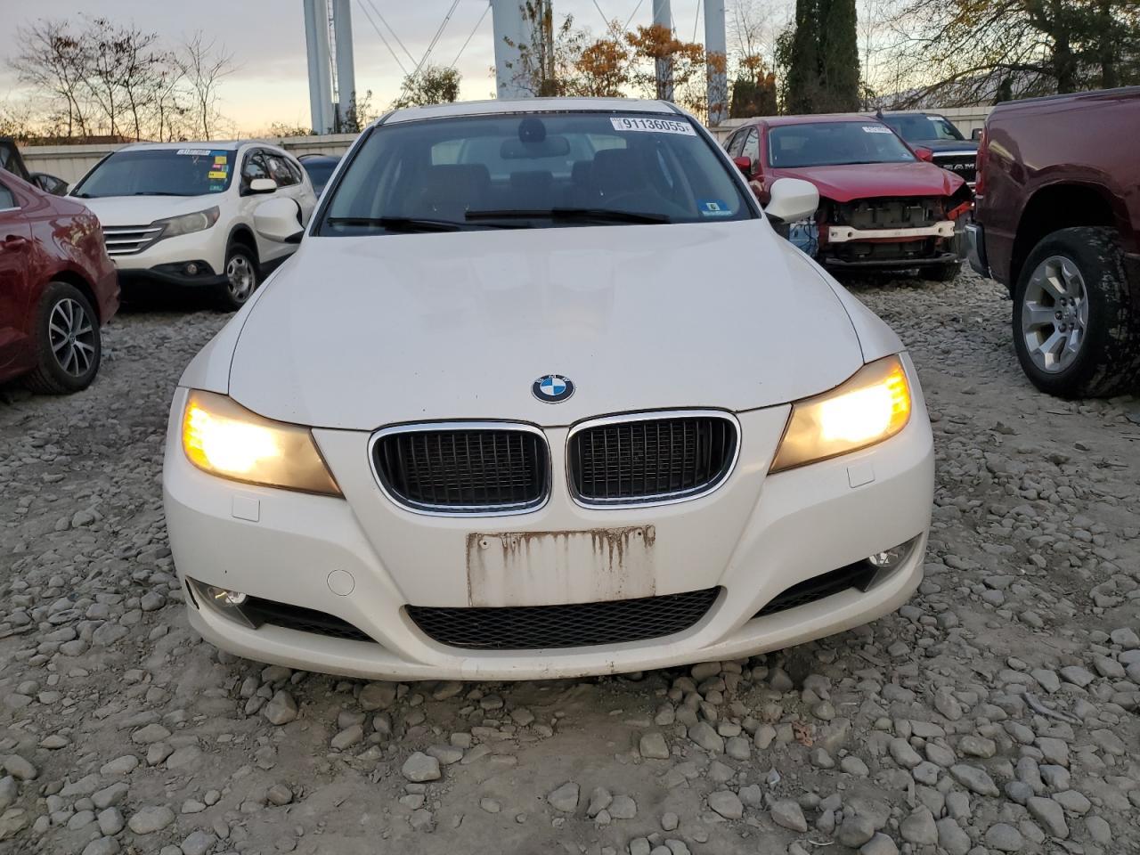 2011 BMW 328 Xi Sulev - Image 5