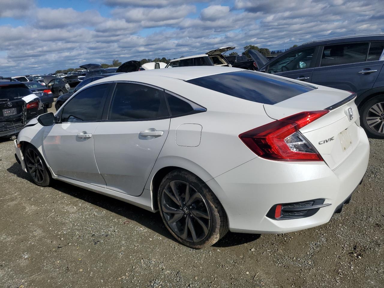 2021 Honda Civic Sport - Фото 2