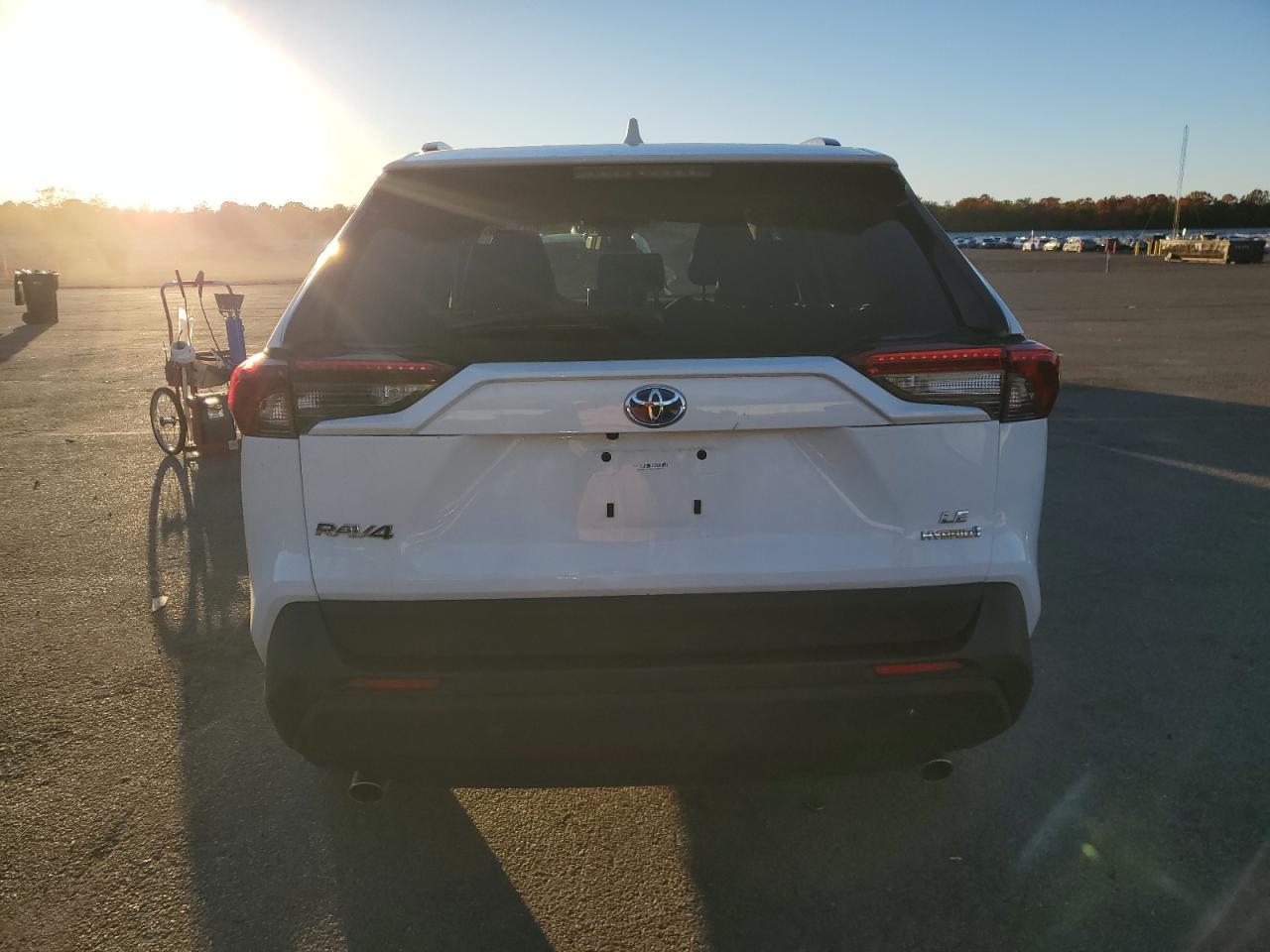 2024 Toyota Rav4 Le - Фото 6