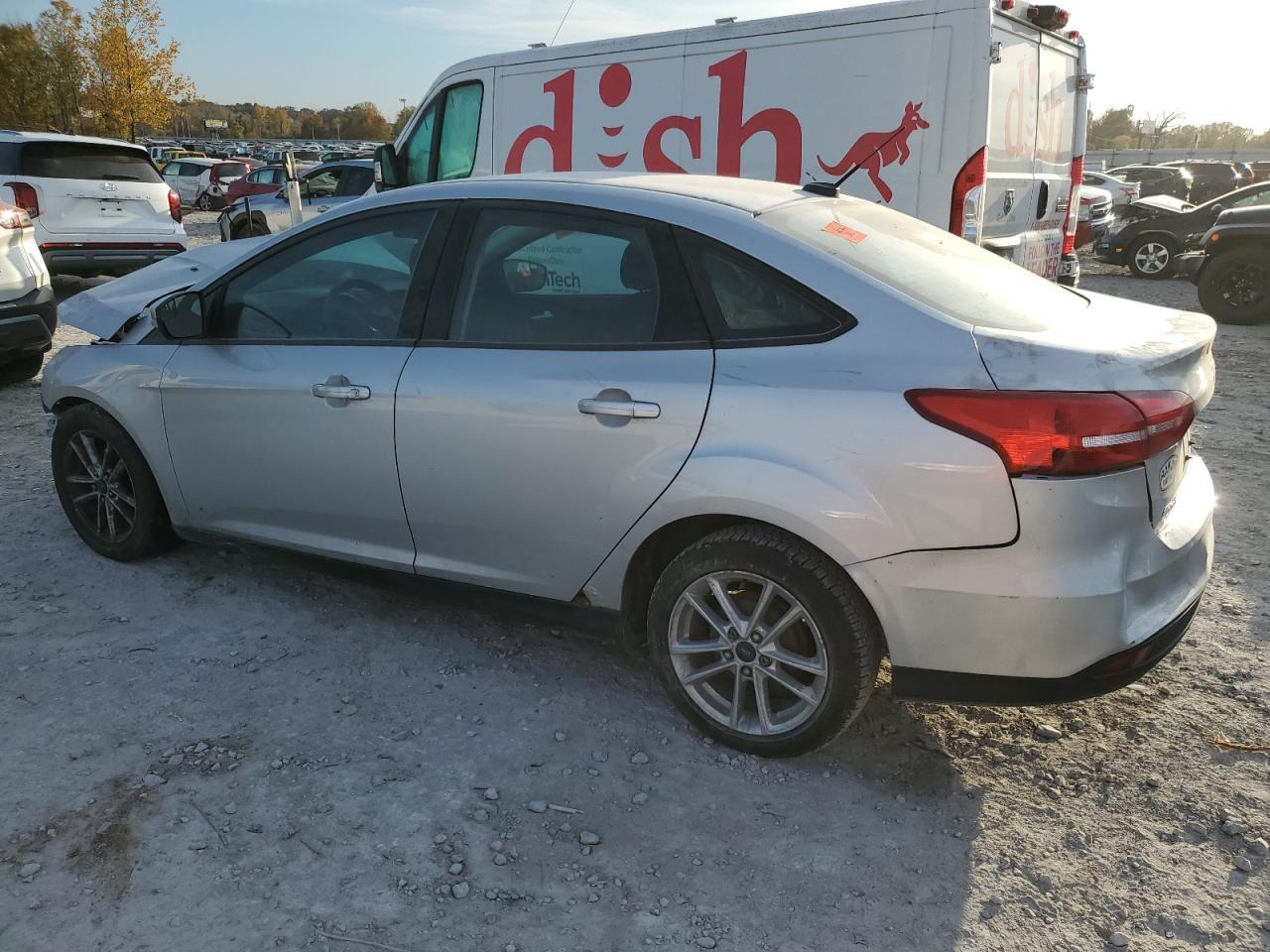 2015 Ford Focus Se - Фото 2