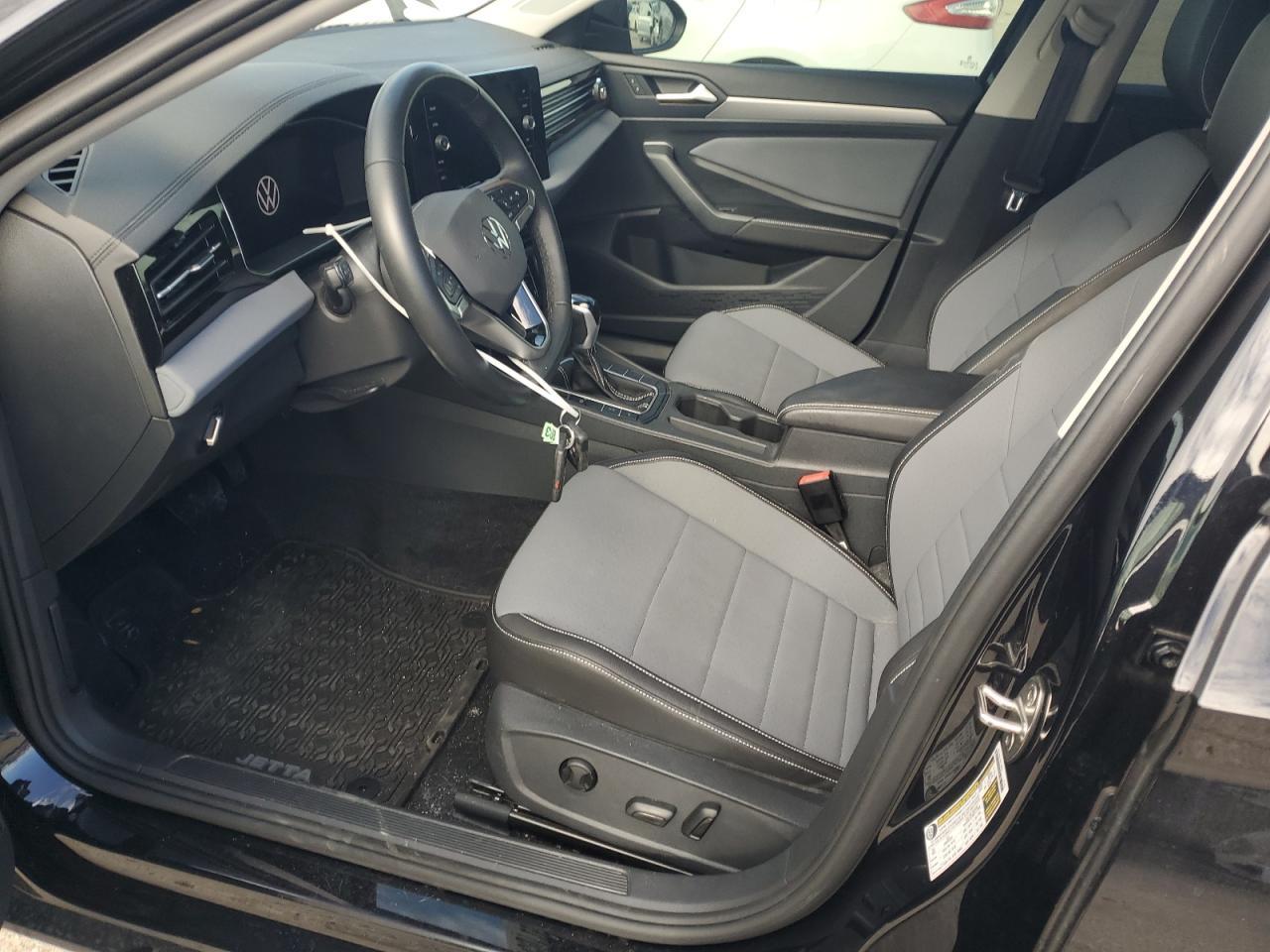 2025 Volkswagen Jetta Se - Фото 7