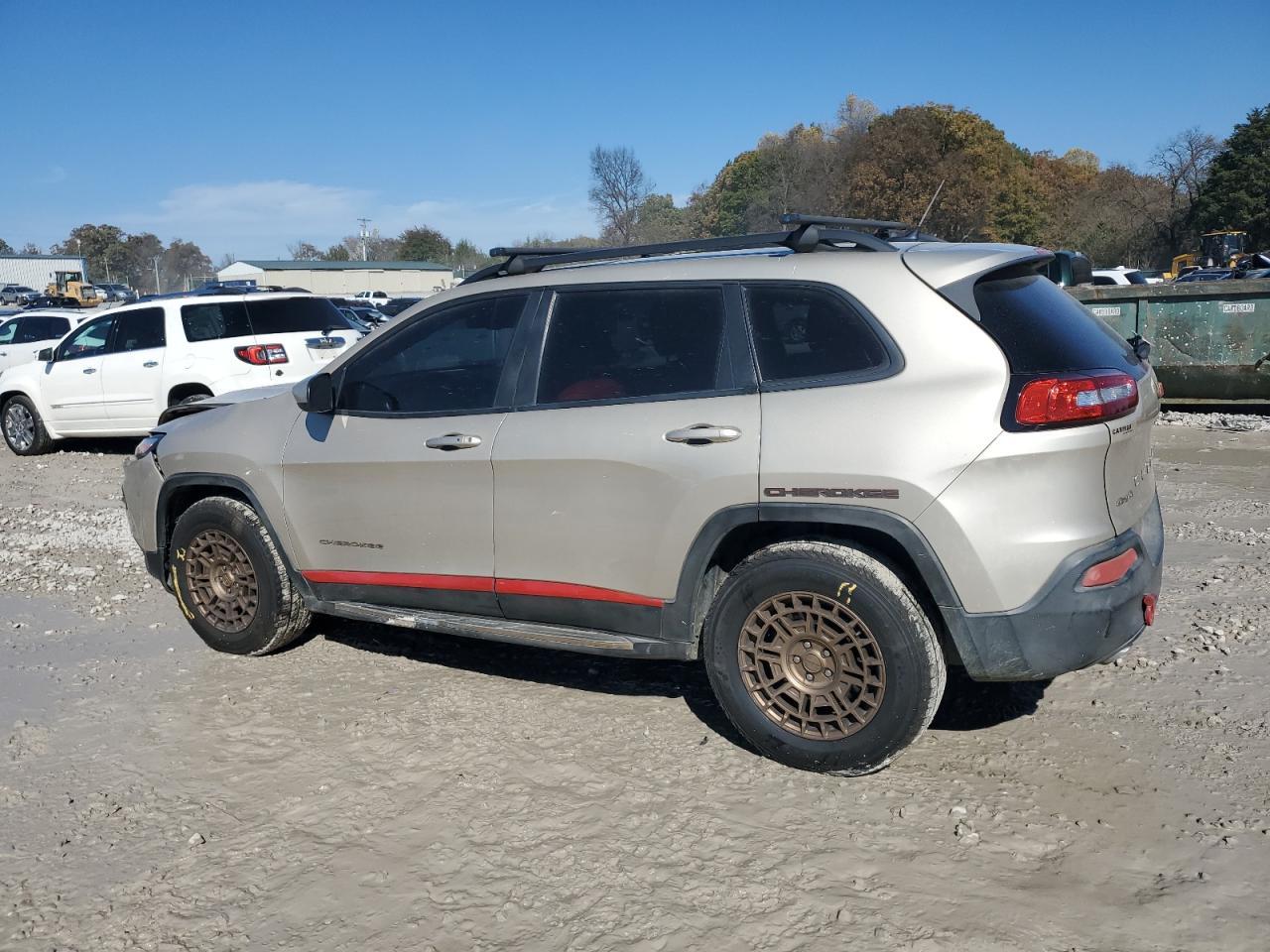 2014 Jeep Cherokee Latitude - Фото 2