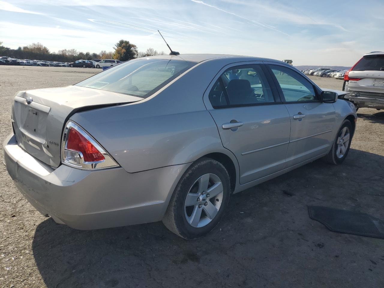 2008 Ford Fusion Se - Image 3