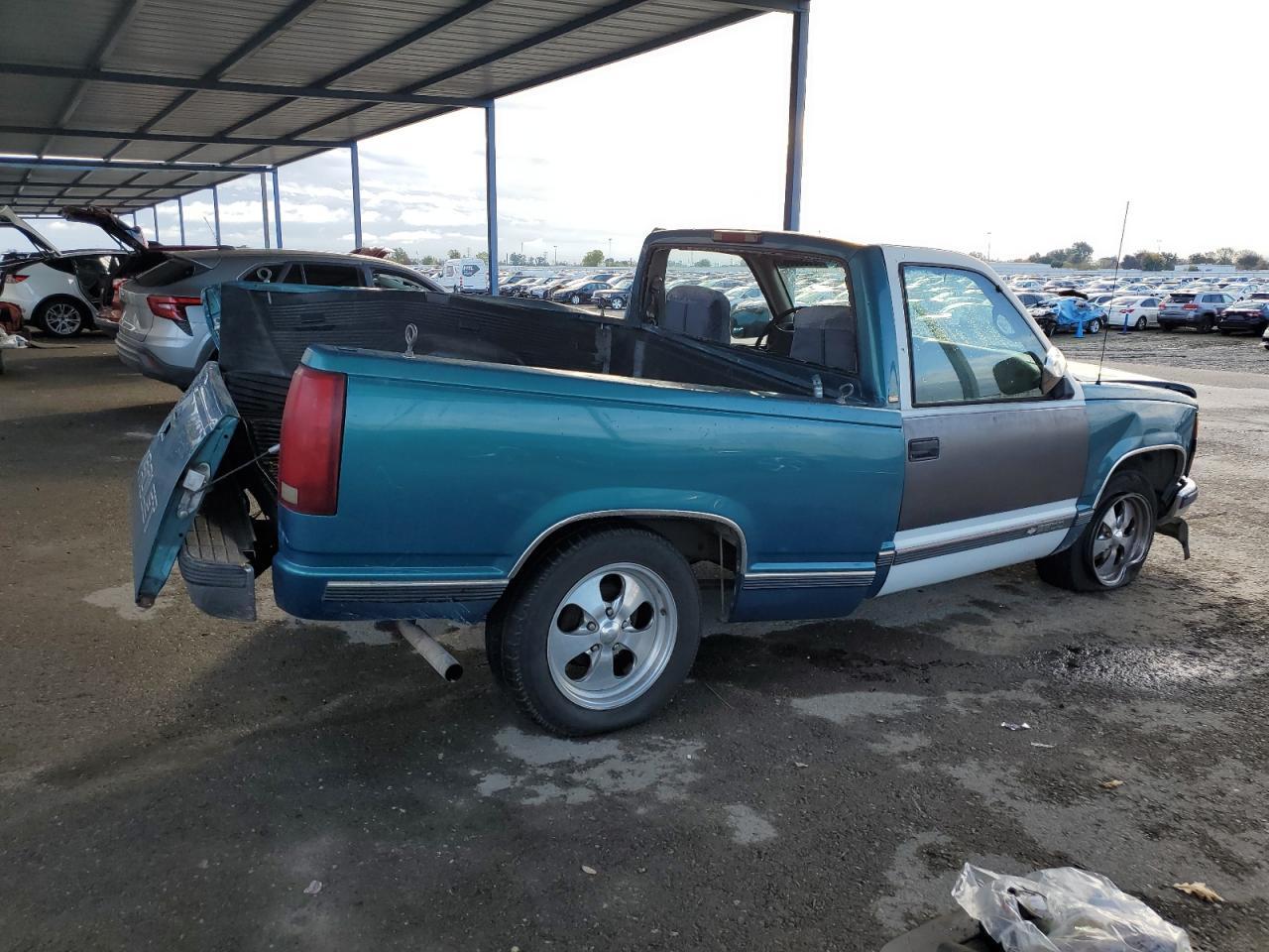 1997 Chevrolet Gmt-400 C1500 - Image 3