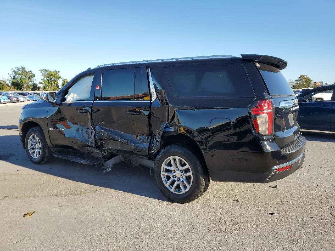 2021 Chevrolet Suburban C1500 Lt - Фото 3