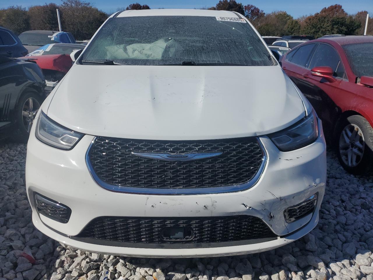 2023 Chrysler Pacifica Touring - Фото 5