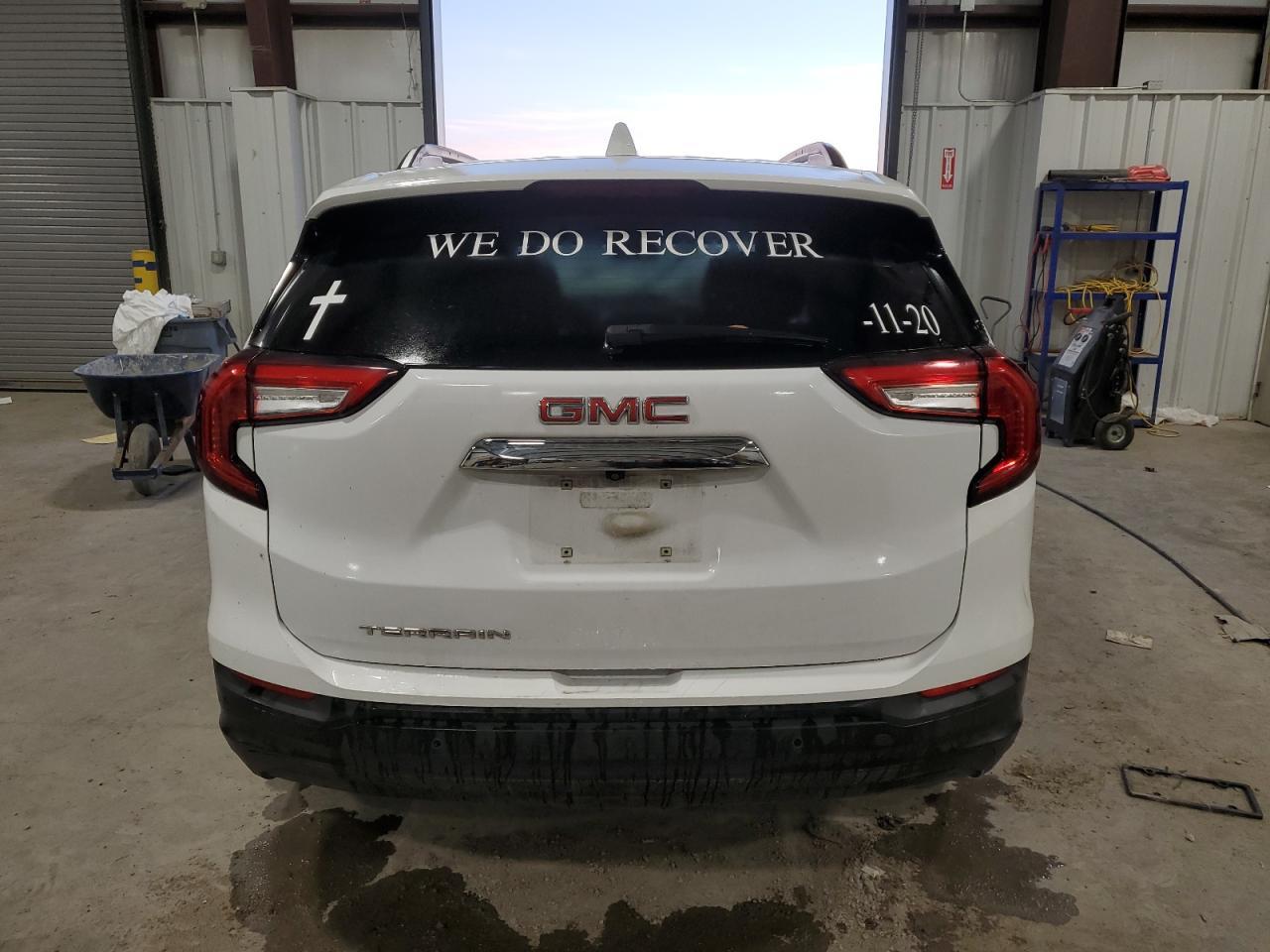 2023 GMC Terrain Sle - Image 6