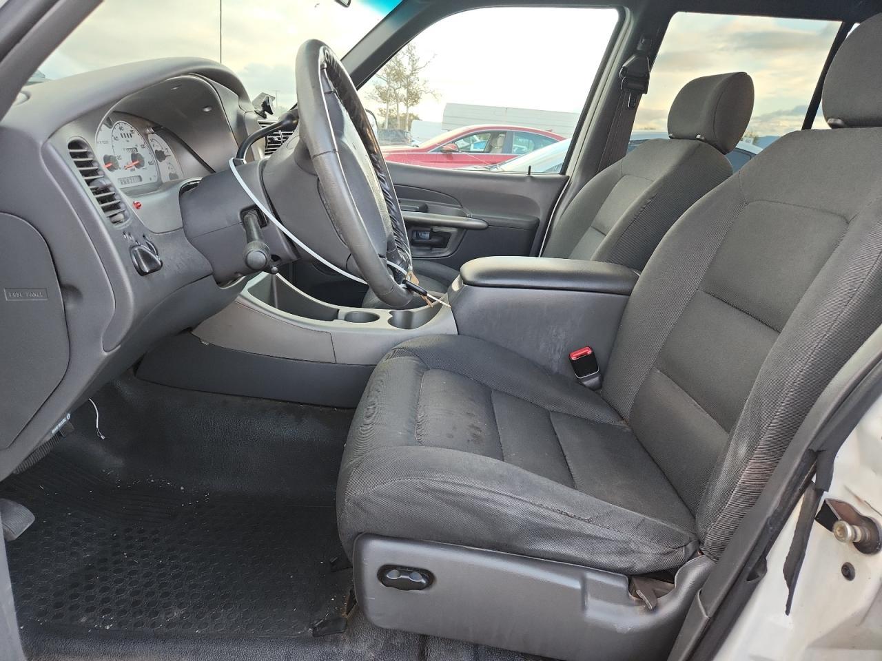 2001 Ford Explorer Sport Trac - Image 7