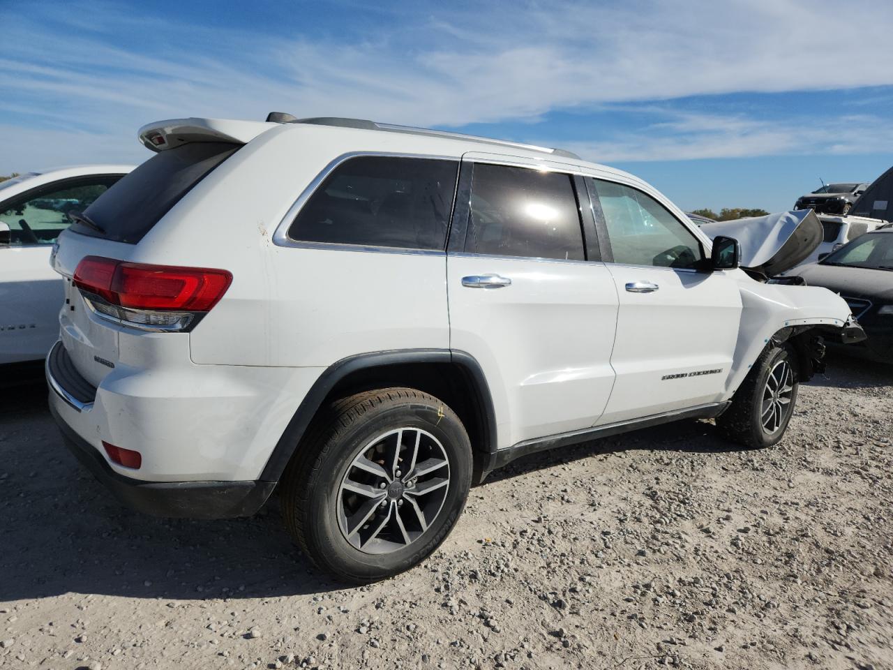 2019 Jeep Grand Cherokee - Image 3