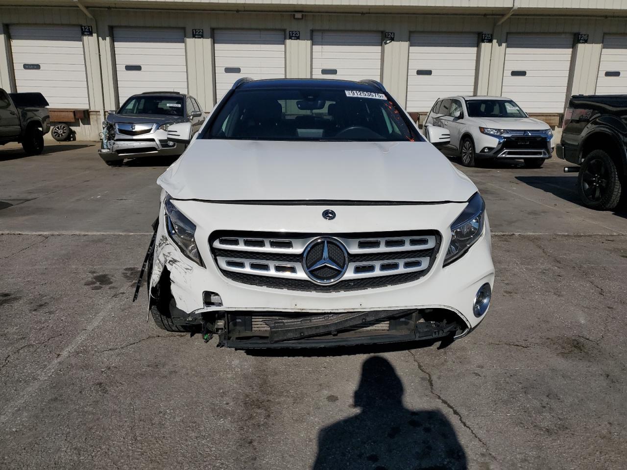 2018 Mercedes-Benz Gla 250 4Matic - Image 5