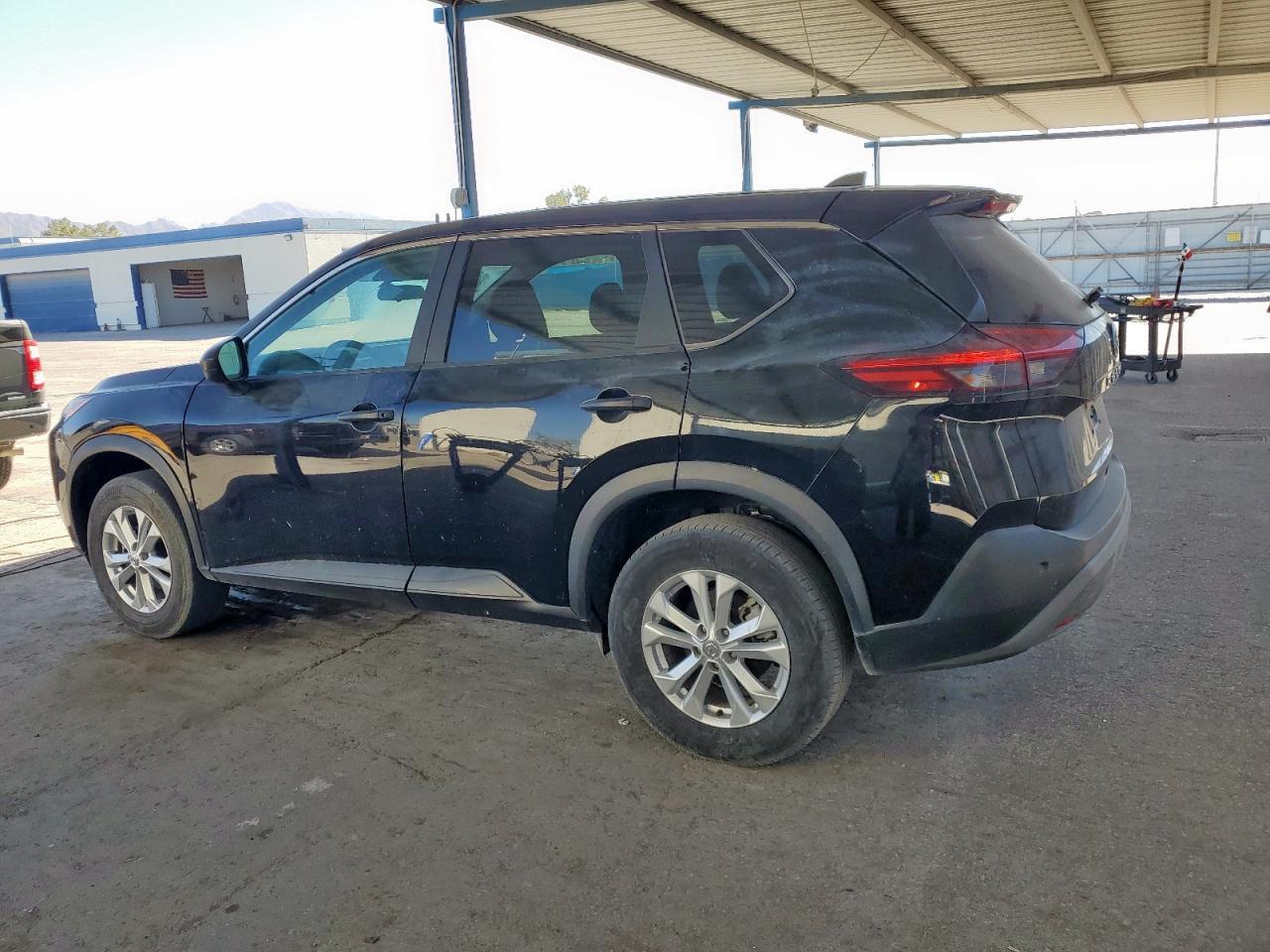 2023 Nissan Rogue S - Фото 2