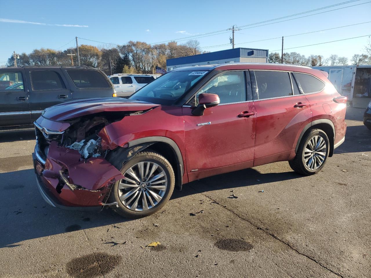 2021 Toyota Highlander Hybrid Platinum