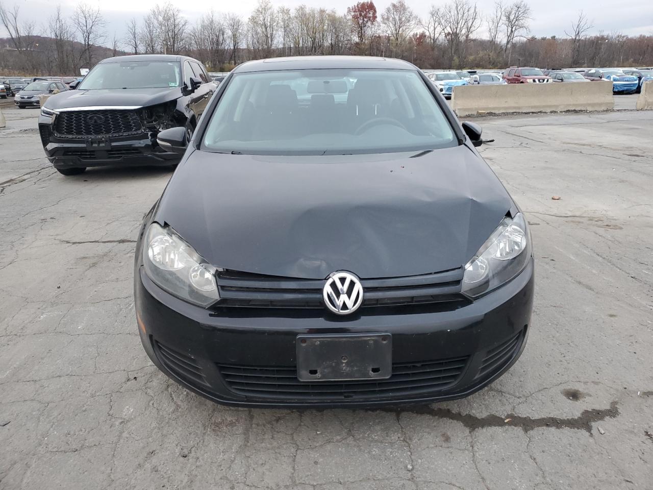 2012 Volkswagen Golf - Image 5