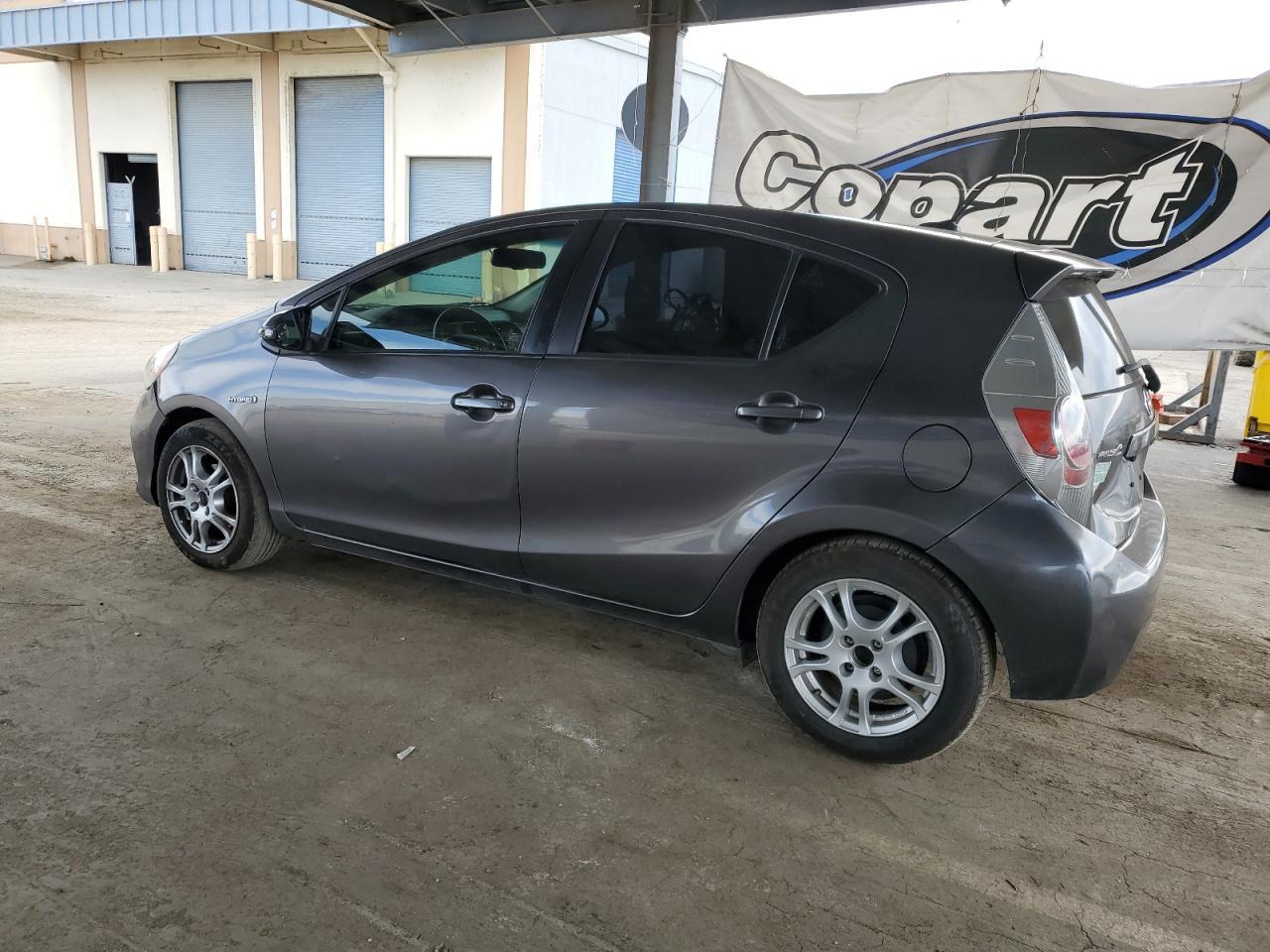 2014 Toyota Prius C - Фото 2