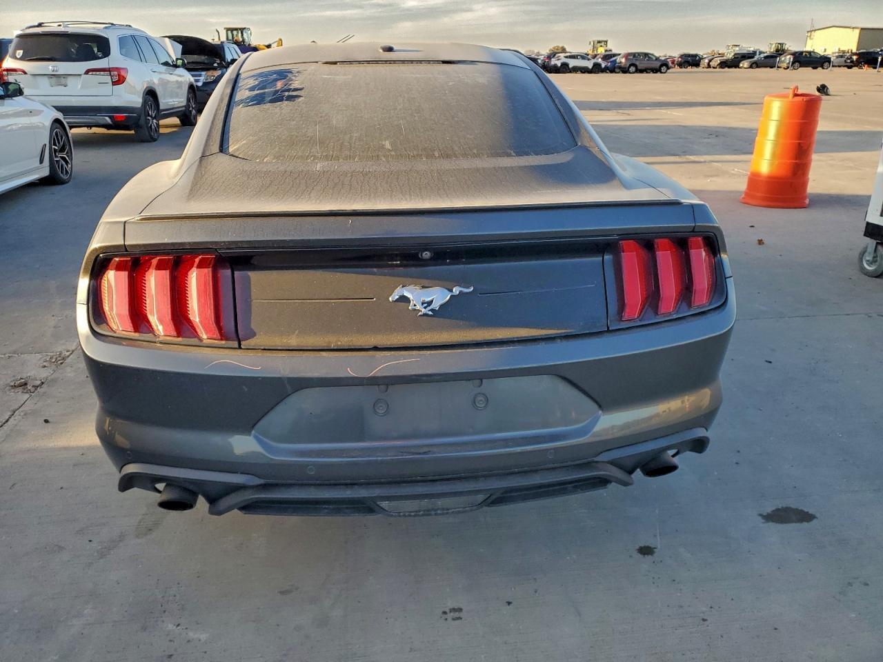 2019 Ford Mustang - Фото 6
