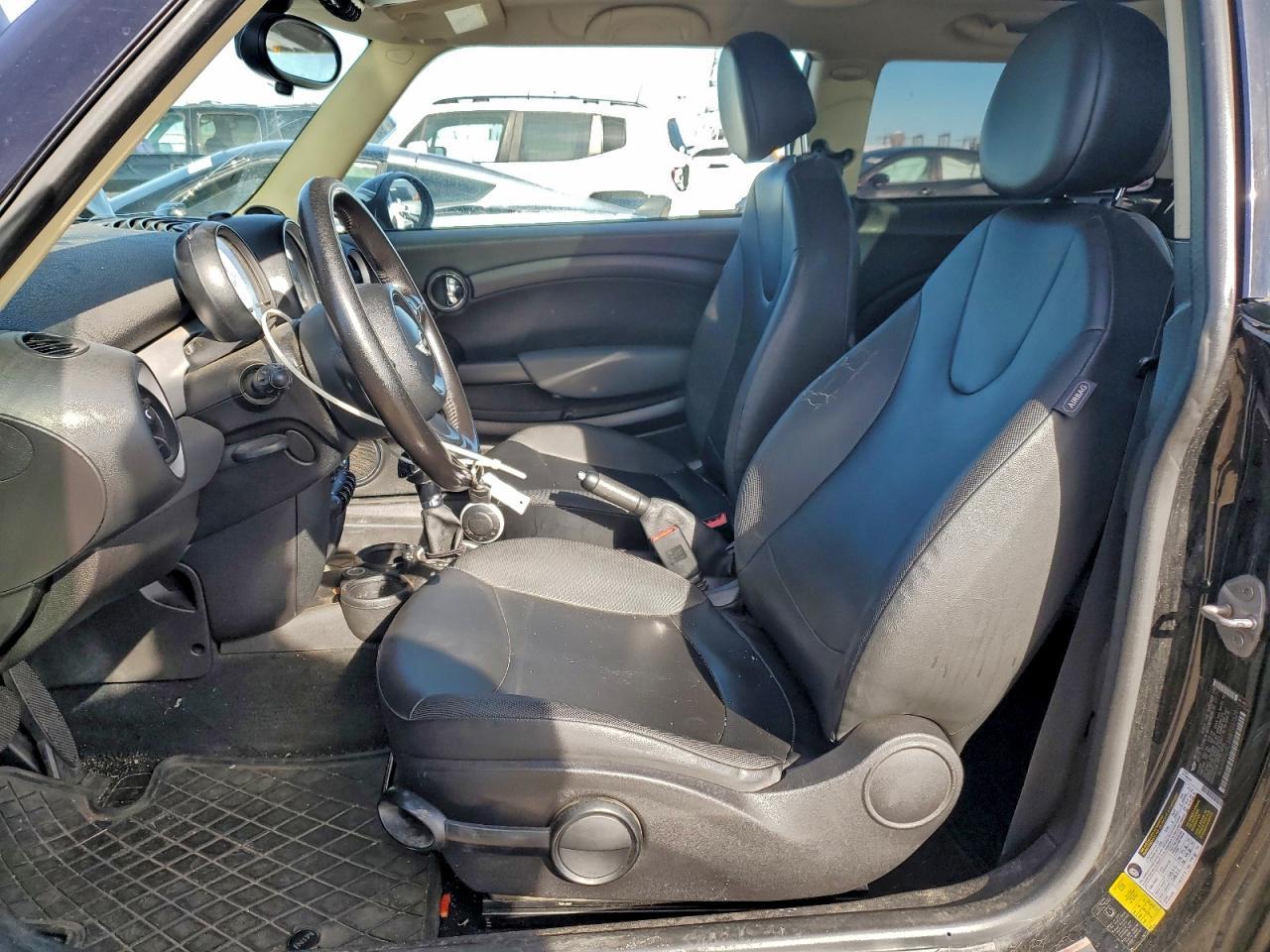 2011 Mini Cooper - Фото 7