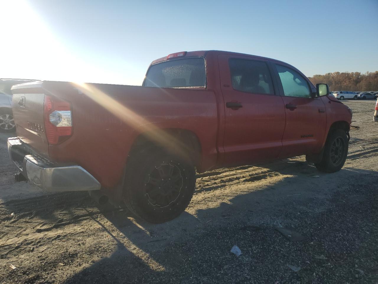 2016 Toyota Tundra Crewmax Sr5 - Фото 3