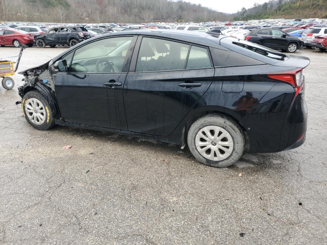 2020 Toyota Prius Le - Фото 2