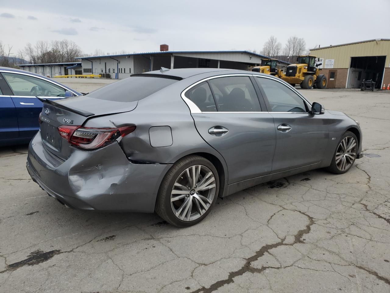 2019 Infiniti Q50 Luxe - Фото 3
